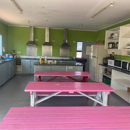 Peace Haven Backpackers Hostel เบลนิม ภายนอก รูปภาพ